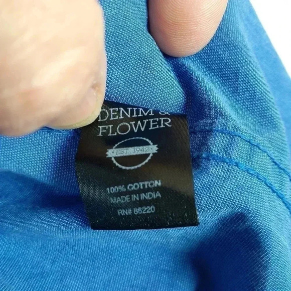 Denim and Flower Slim fit Size Small EUC - Picture 4 of 8